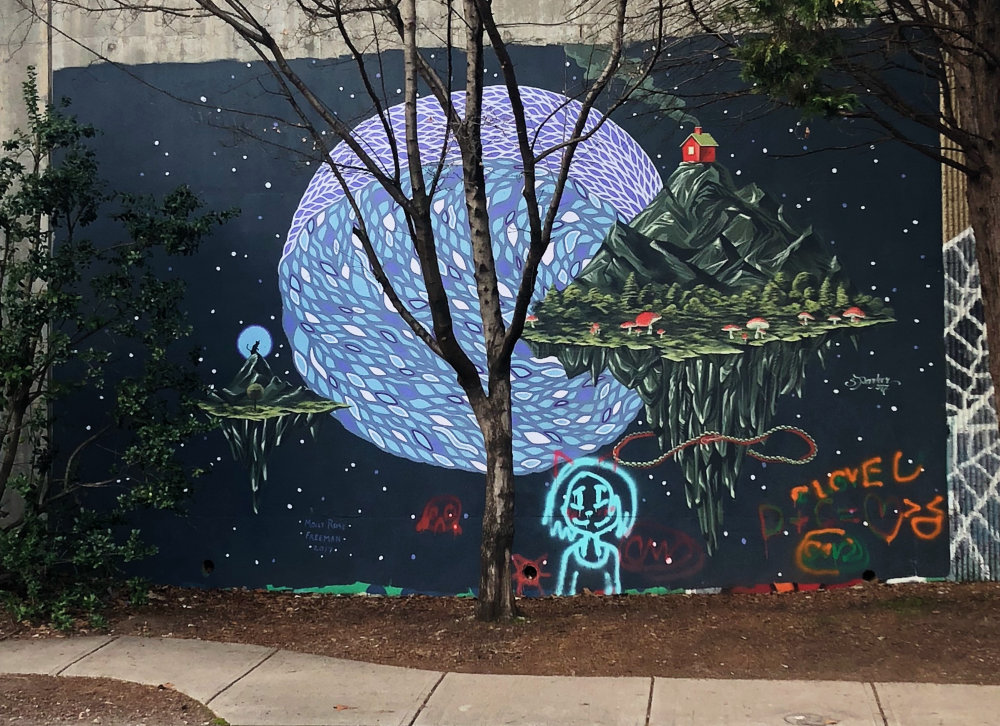 mural in Atlanta by artist Molly Rose Freeman.