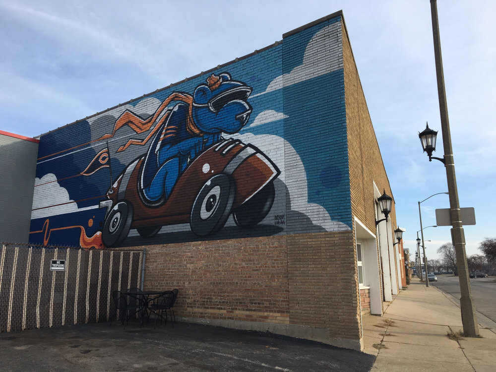 mural in Berwyn by artist Anthony Lewellen. Tagged: Chicago Bears, sports
