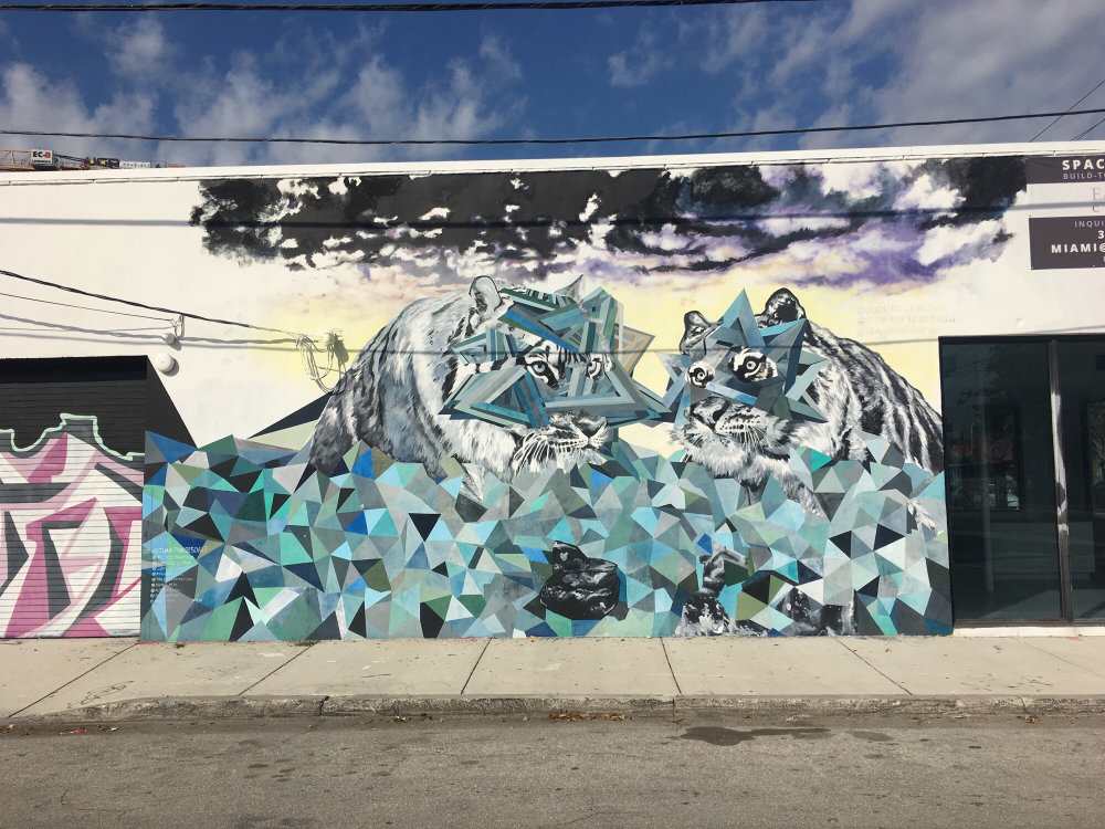mural in Miami by artist Juan Travieso. Tagged: animals