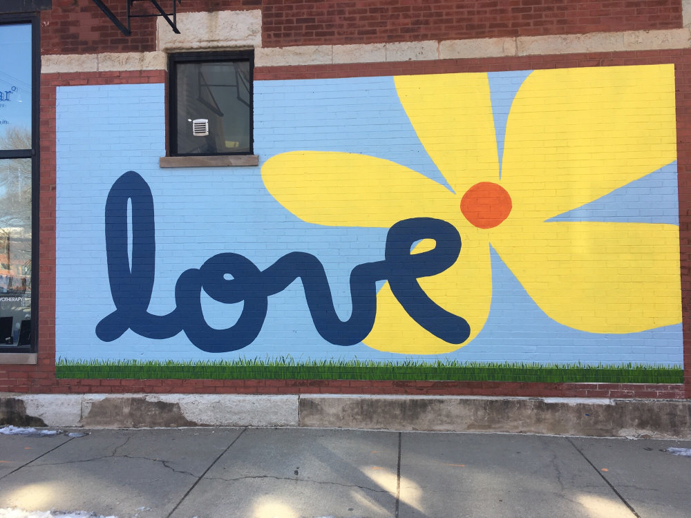 mural in Chicago by artist Matthew Hoffman. Tagged: love