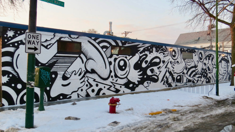 mural in Chicago by artist Mac Blackout.