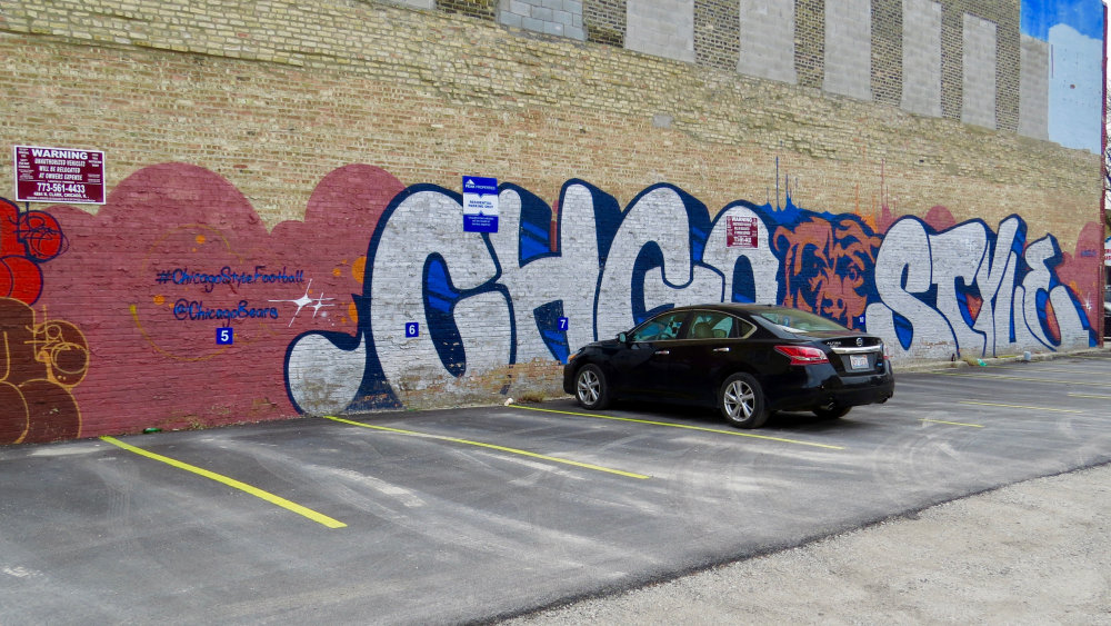 mural in Chicago by artist Amuse126. Tagged: Chicago Bears