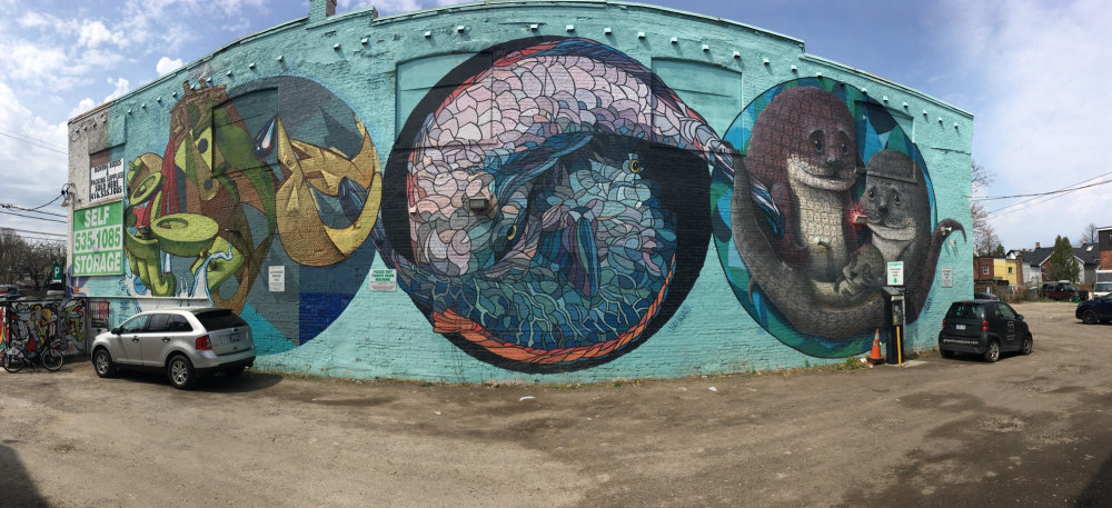 mural in Toronto by artist Miguel Valiñas.