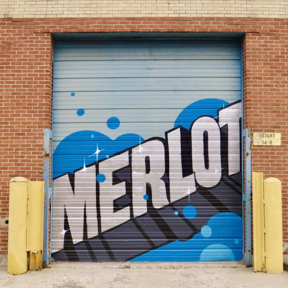 mural in Chicago by artist Miss Merlot.