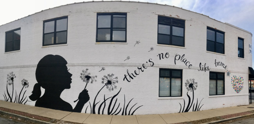 mural in Chicago by artist Heather Gentile Collins.