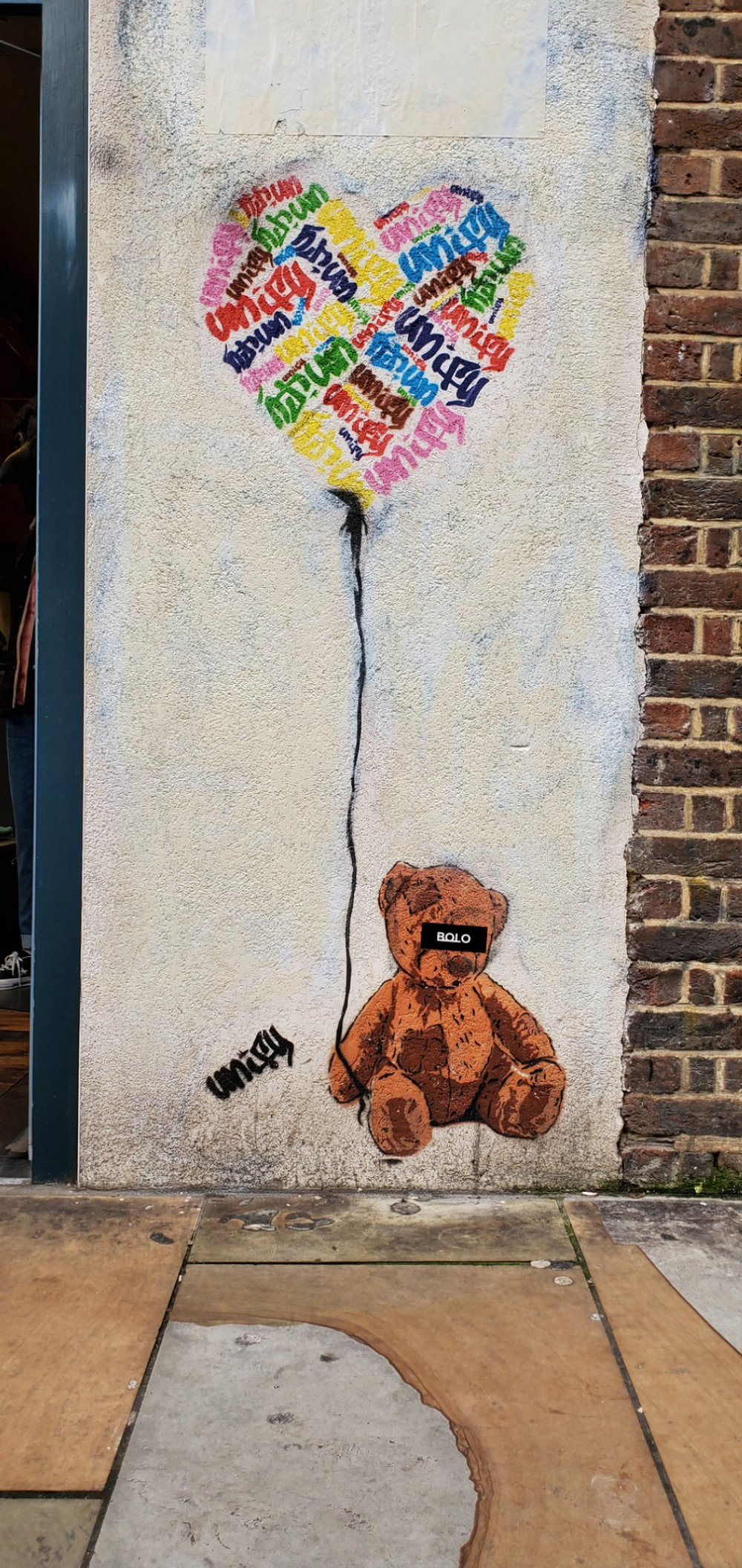 mural in London by artist Unify.