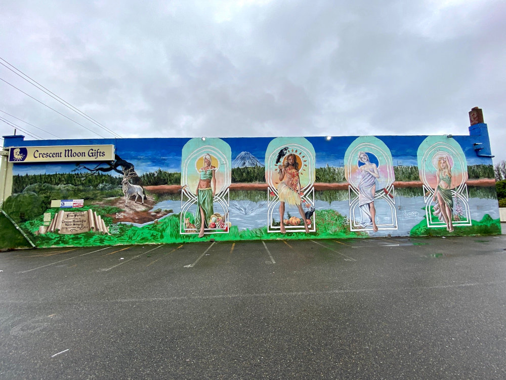 mural in Tacoma by artist unknown.