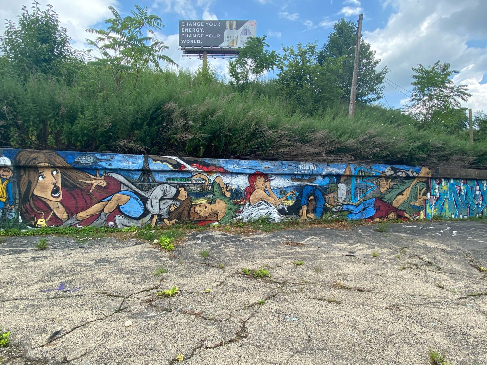 mural in Chicago by artist Zwonzilla.