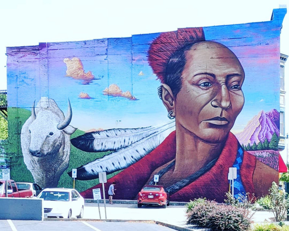 mural in  by artist unknown.