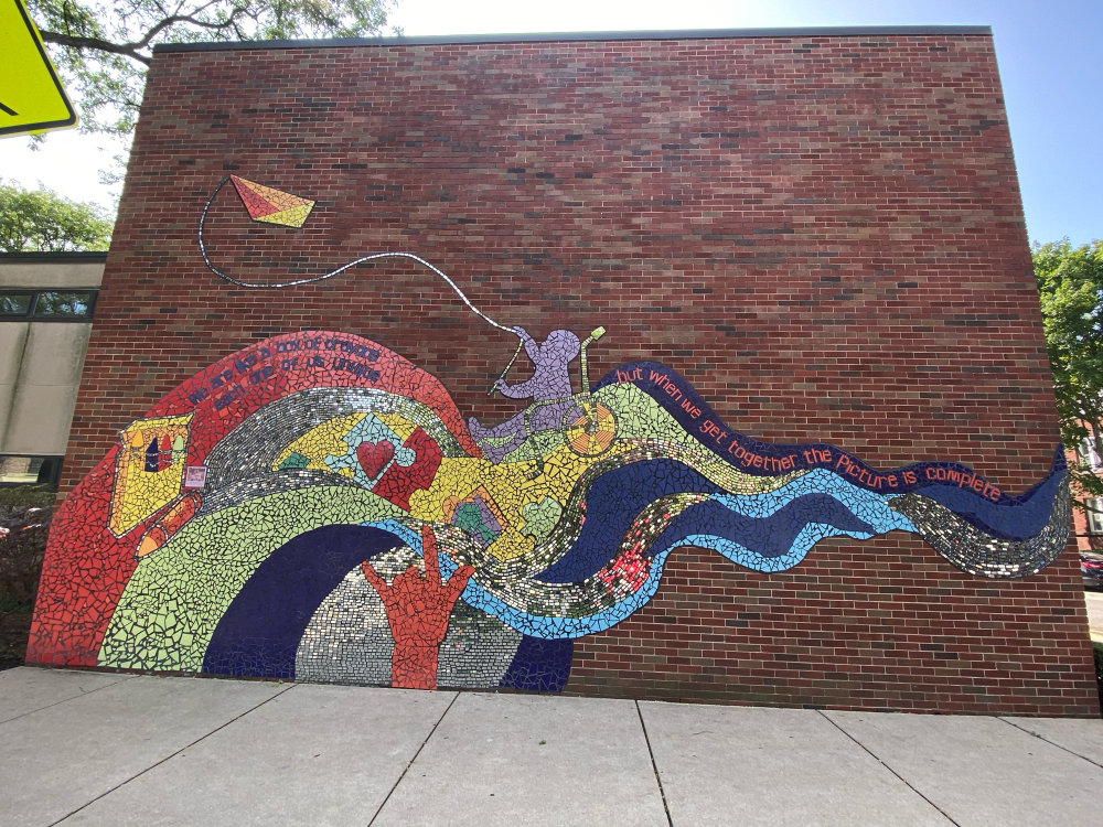 mural in Evanston by artist unknown.