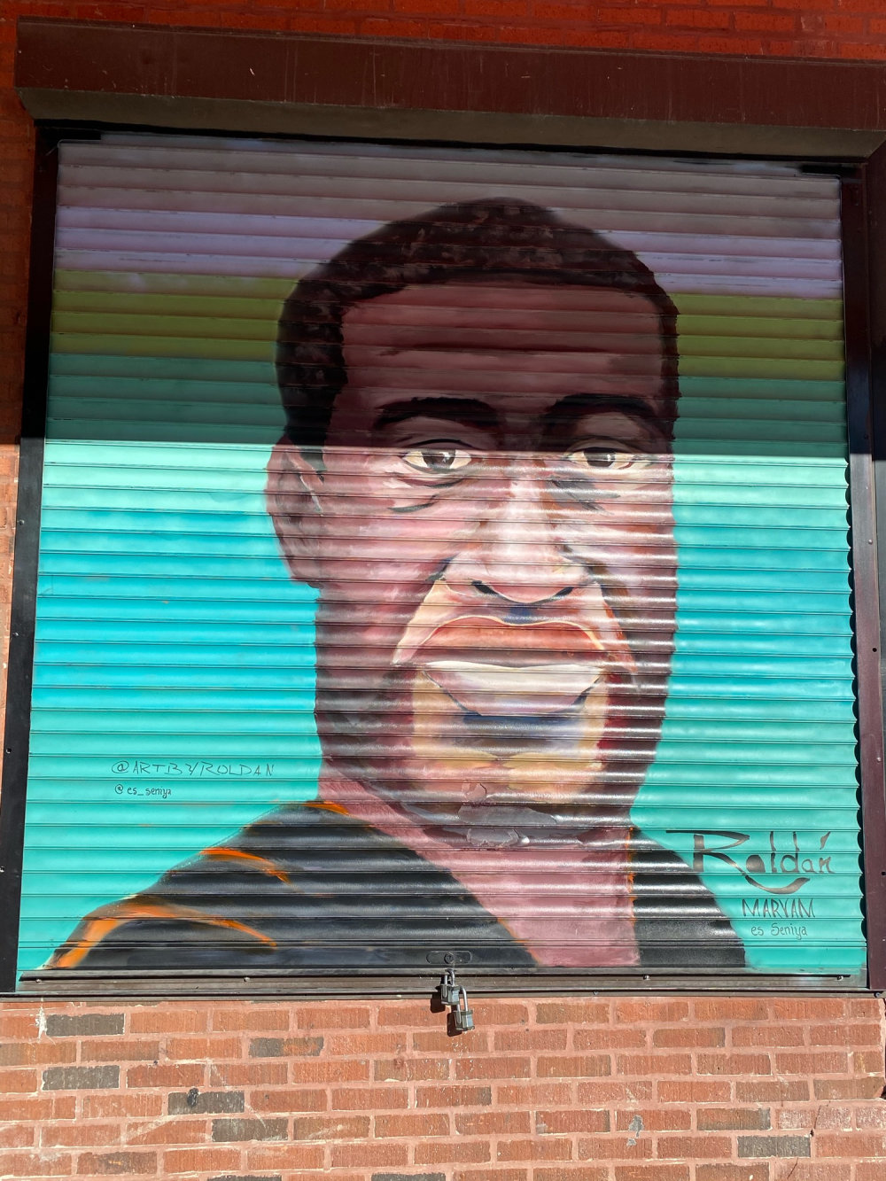 mural in Chicago by artist unknown. Tagged: George Floyd