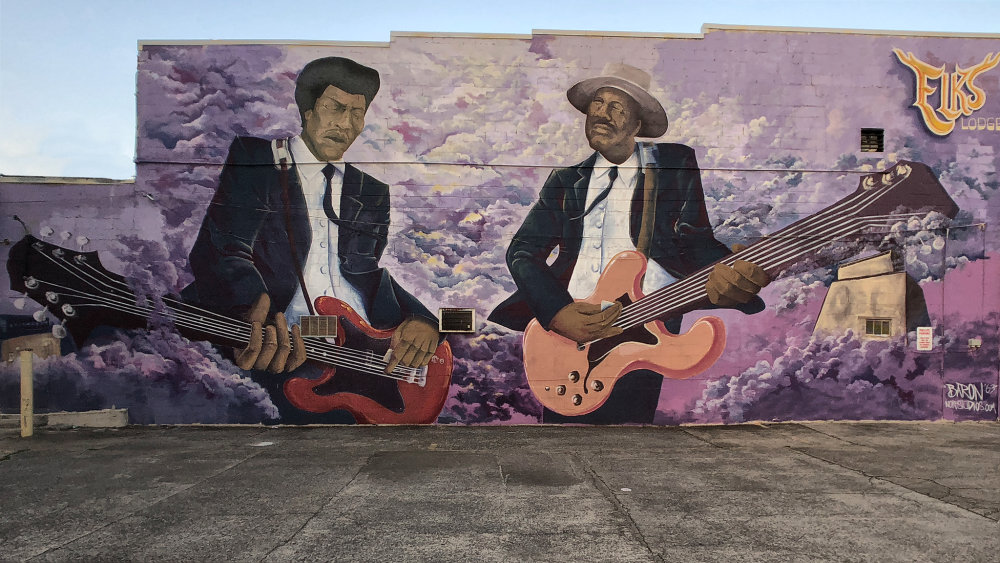 mural in Nashville by artist Dough Joe.