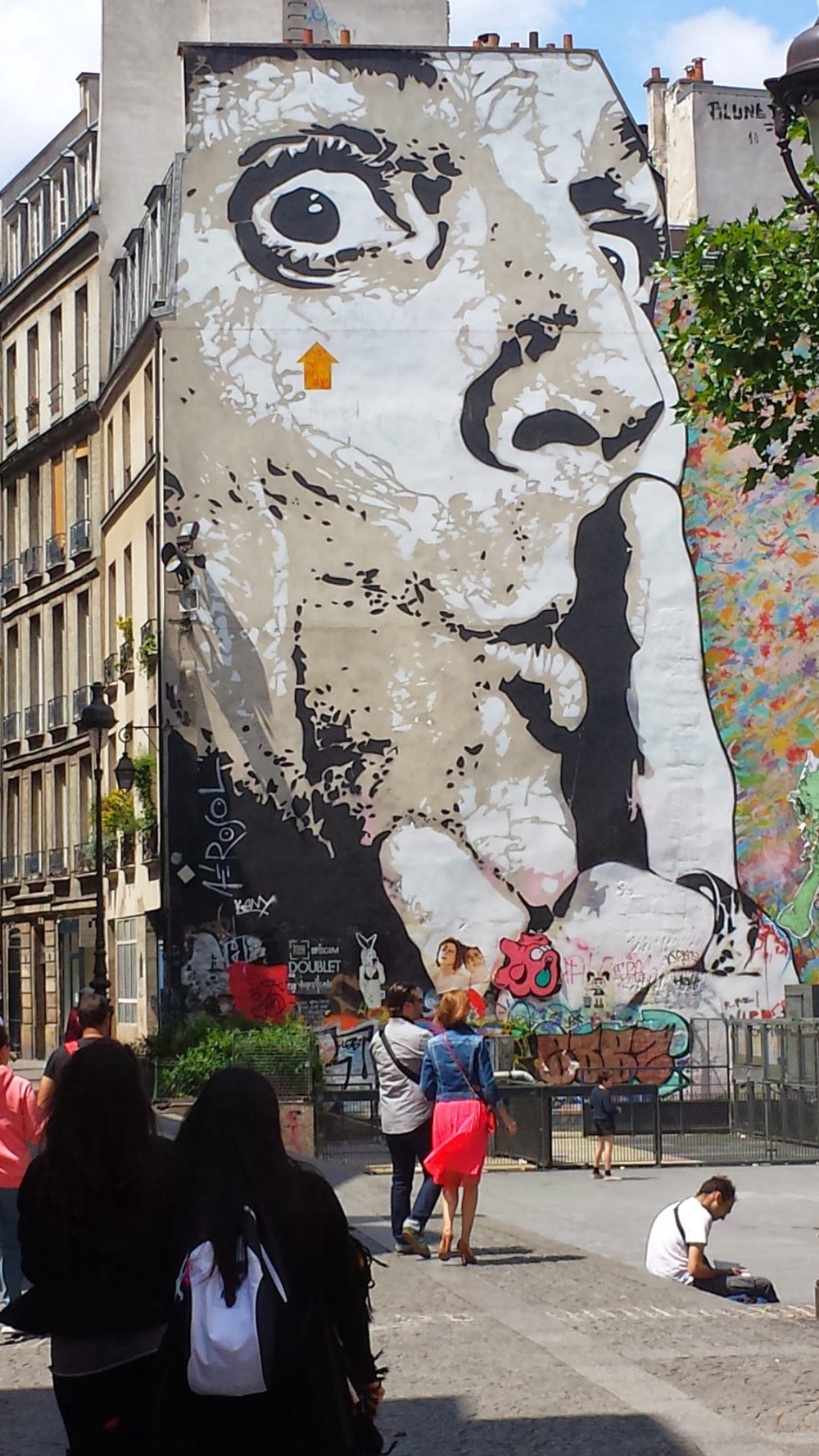mural in Paris by artist Jef Aerosol.