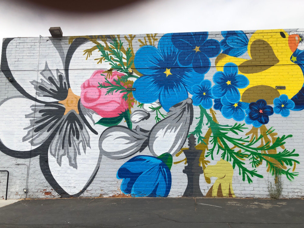 mural in Los Angeles by artist unknown.