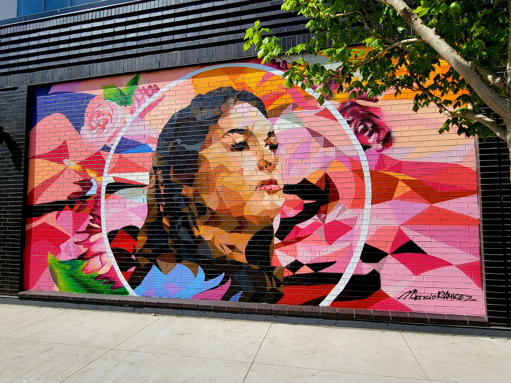 mural in Chicago by artist Mauricio Ramirez.
