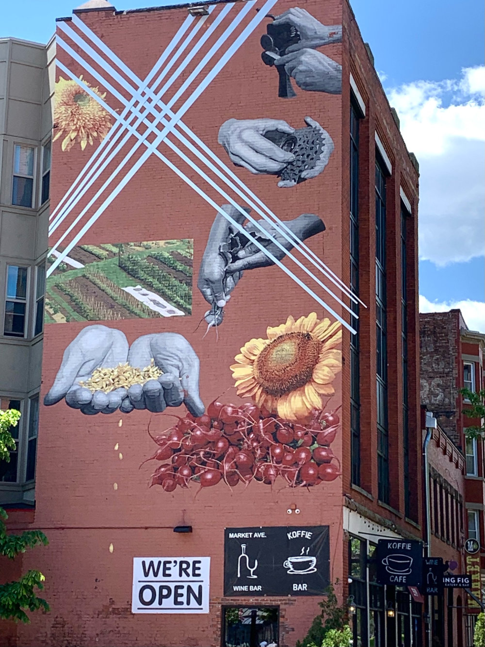 mural in Cleveland by artist Augustina Droze.