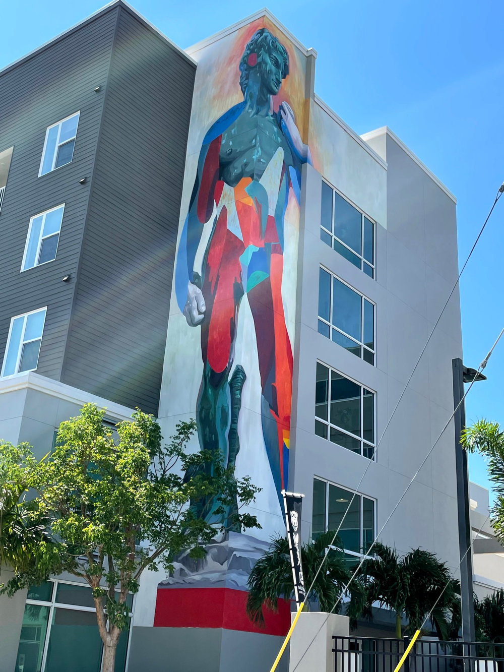 mural in Sarasota by artist Erik Jones.