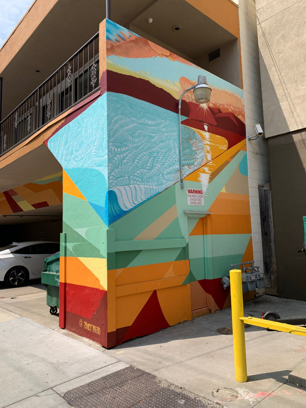 mural in Sacramento by artist 2hermano.