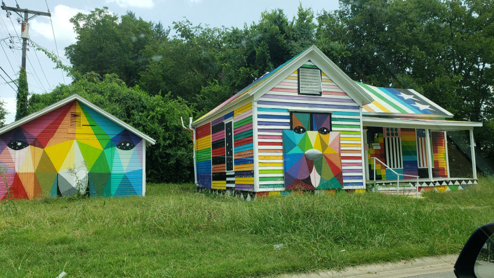 mural in Fort Smith by artist Okuda San Miguel.