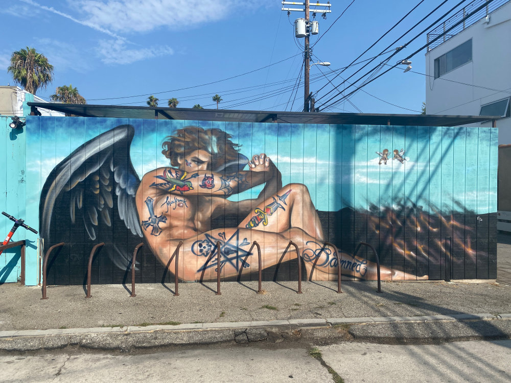 mural in Los Angeles by artist Jules Muck.