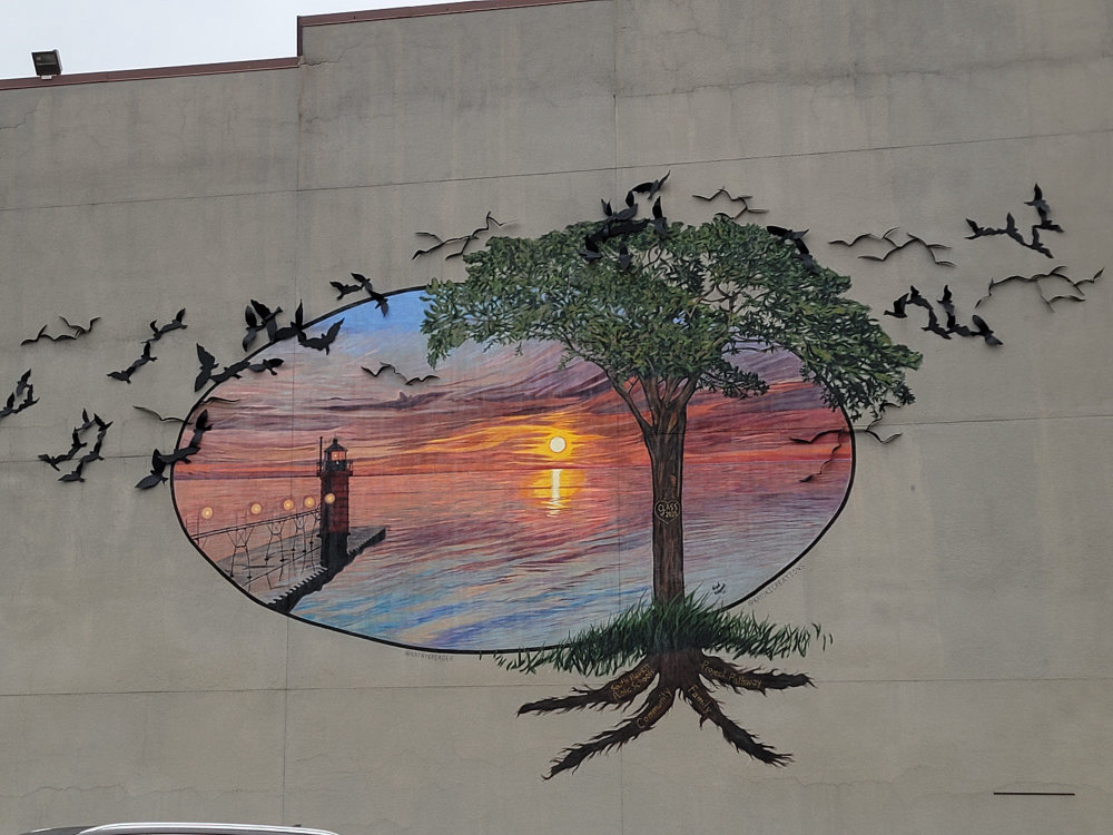 mural in South Haven by artist unknown.