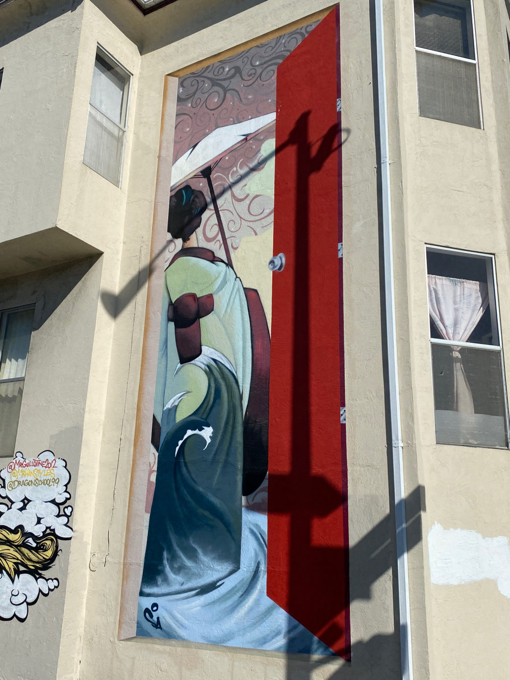 mural in Oakland by artist unknown.