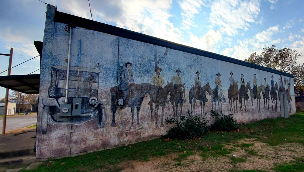 mural in  by artist unknown.