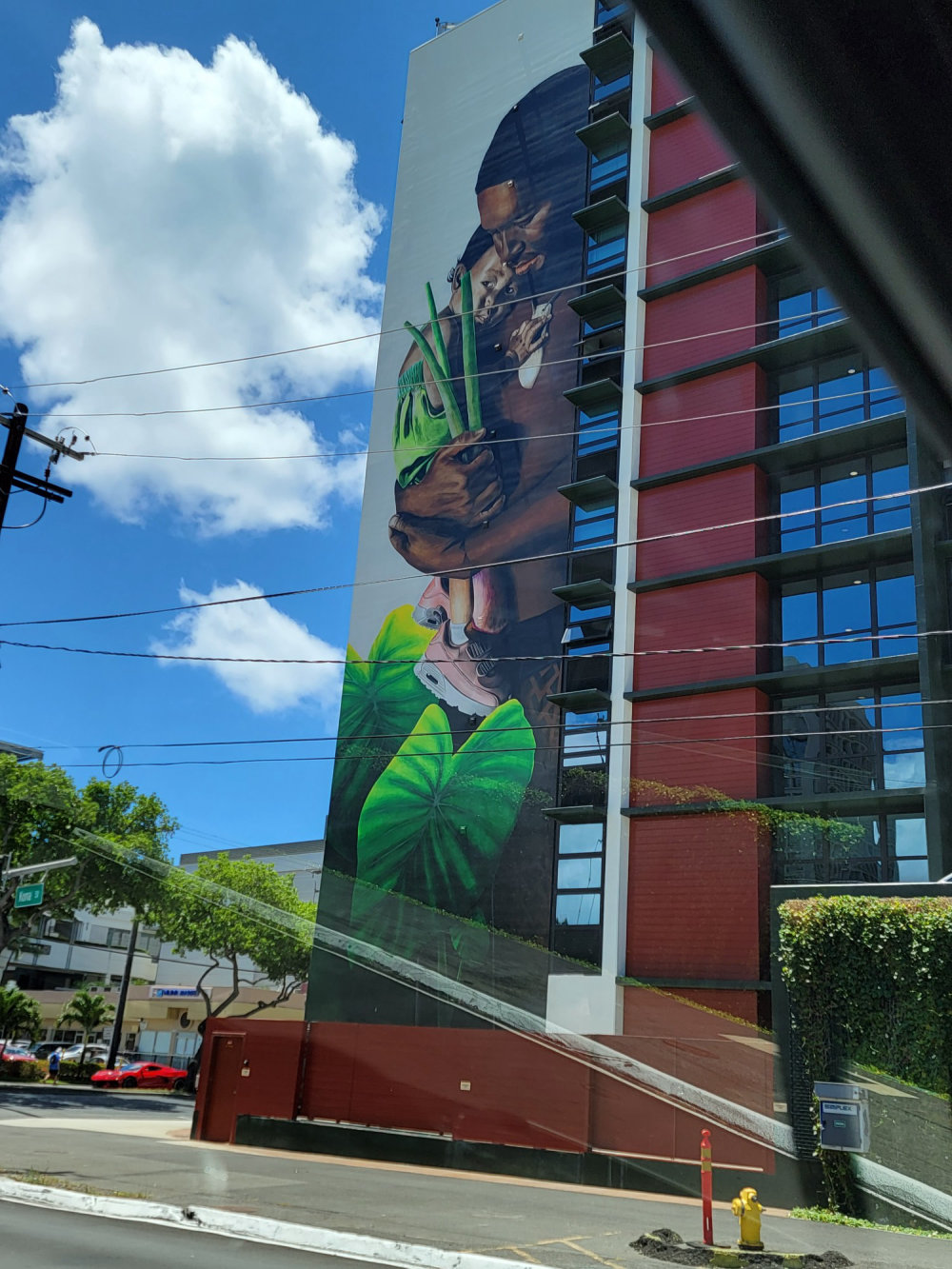 mural in Honolulu by artist unknown.