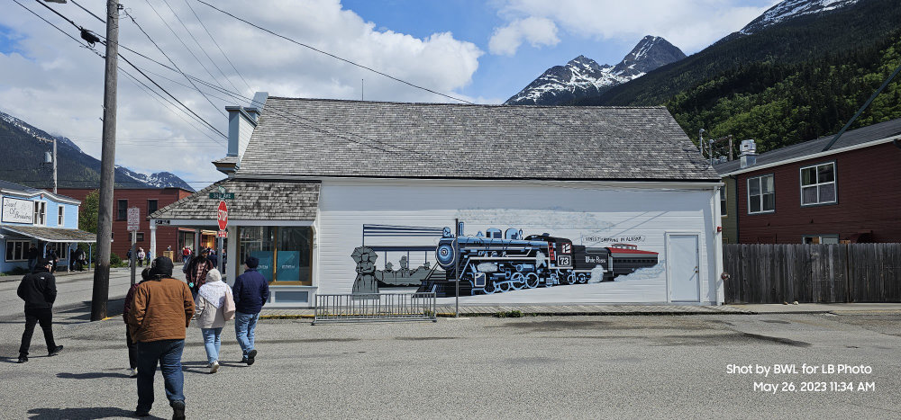 mural in Skagway by artist unknown.