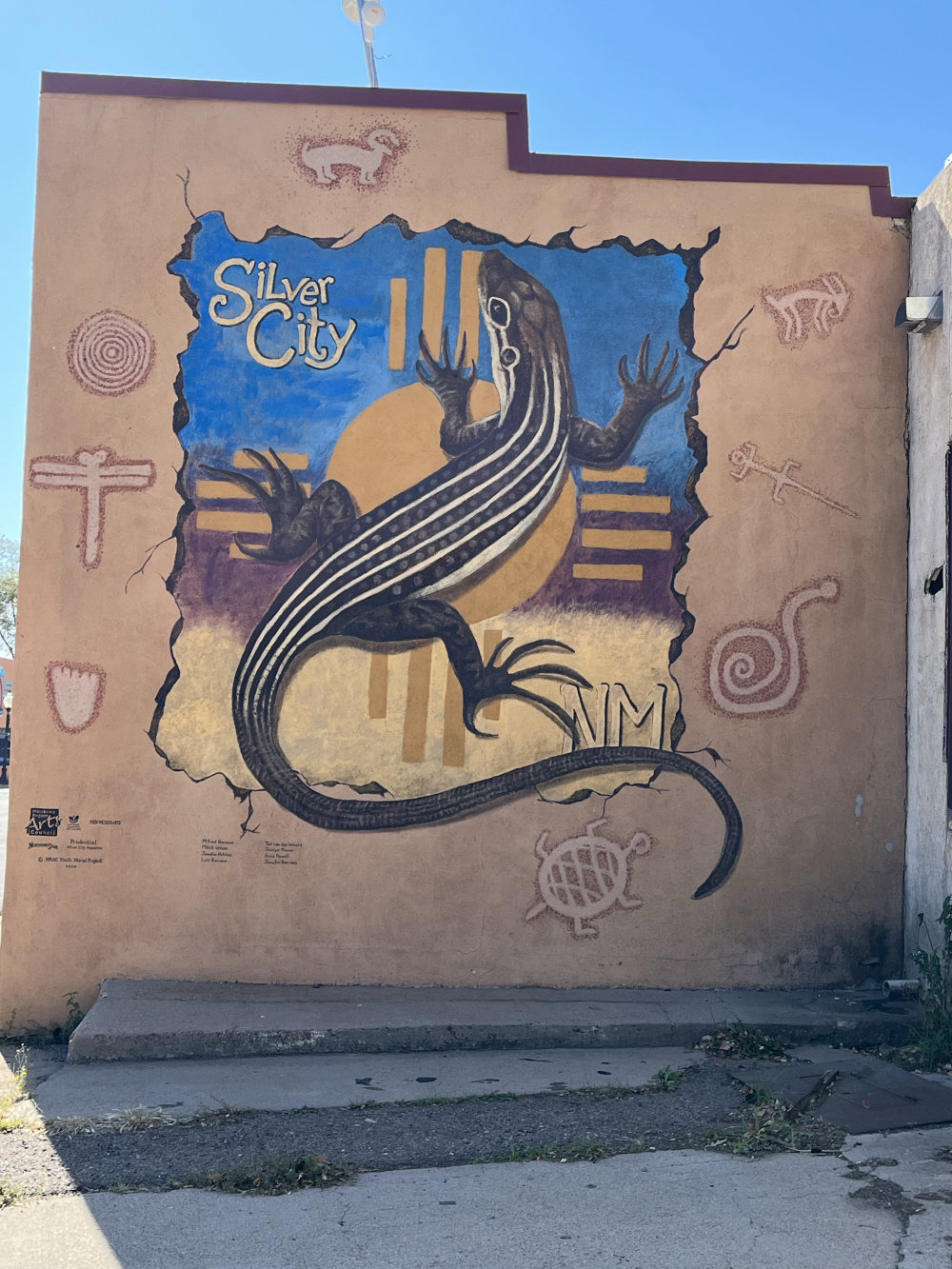 mural in Silver City by artist unknown.