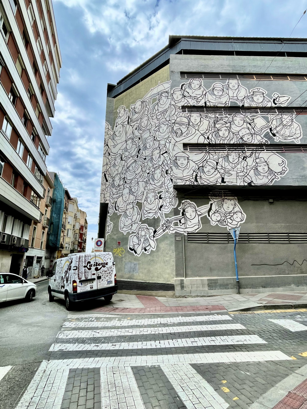 mural in Alicante (Alacant) by artist unknown.