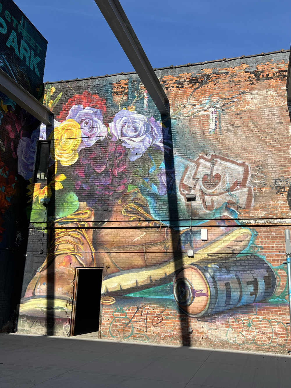 mural in Detroit by artist Zach Curtis.