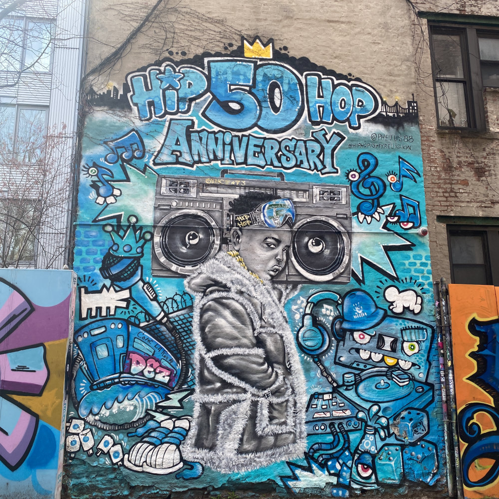 mural in New York by artist unknown.