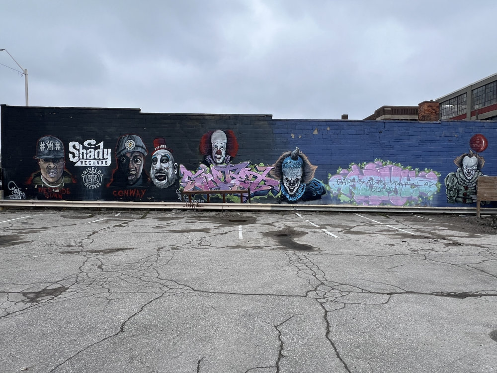 mural in Detroit by artist Sintex.