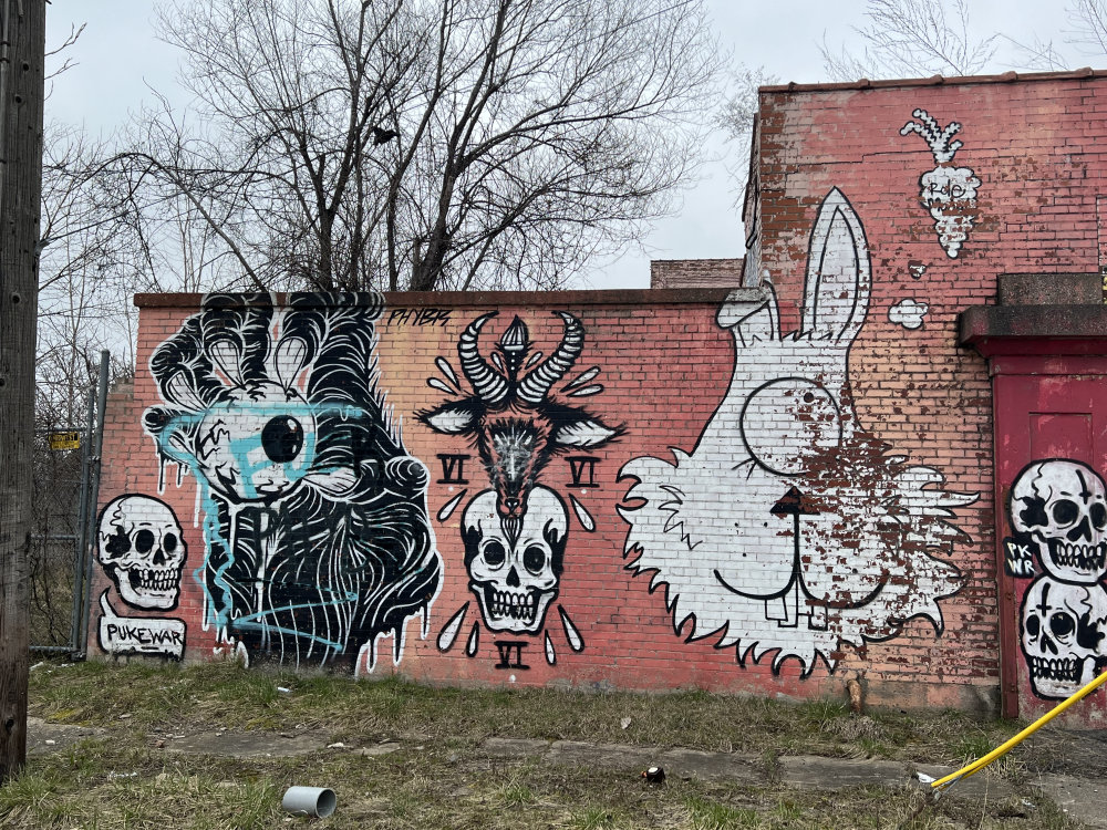 mural in Detroit by artist unknown.