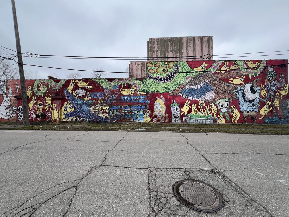 mural in Detroit by artist unknown.