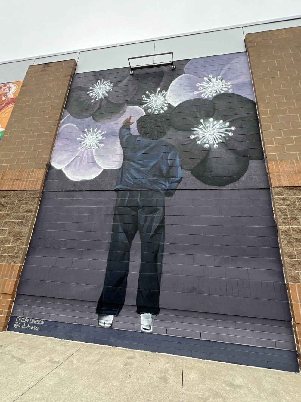 mural in Detroit by artist unknown.