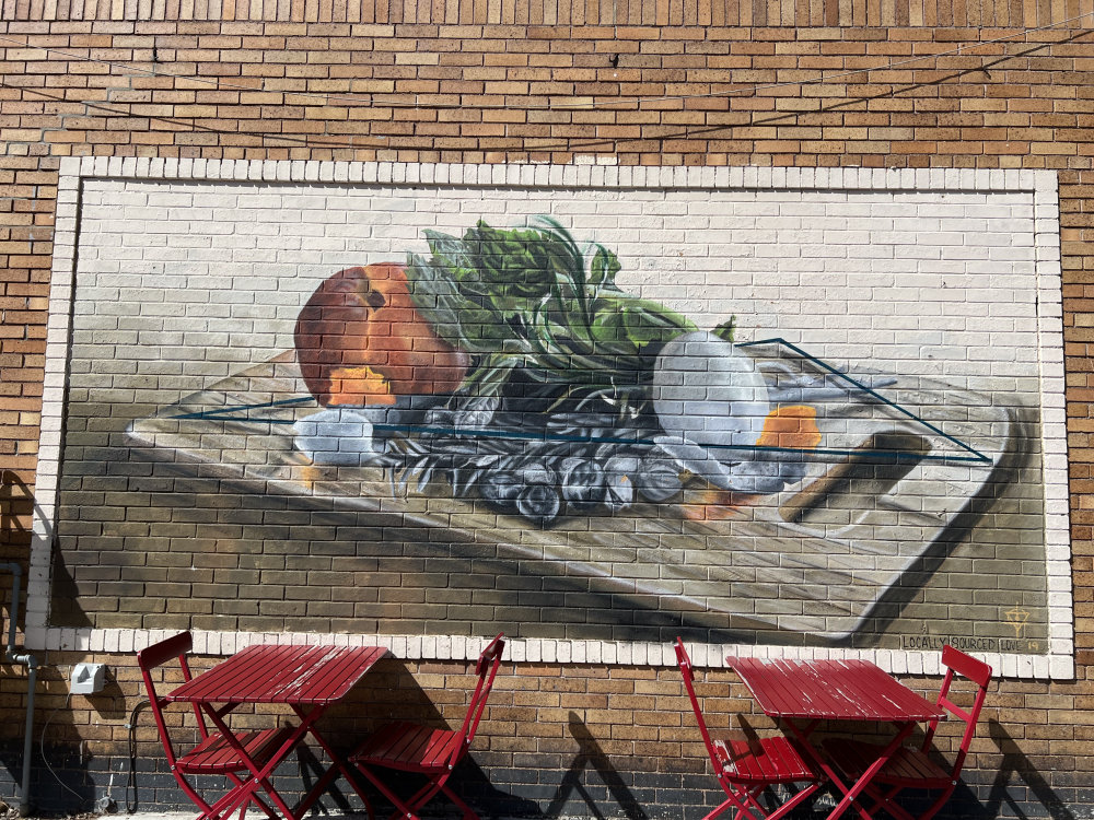mural in Detroit by artist Bakpak Durden.
