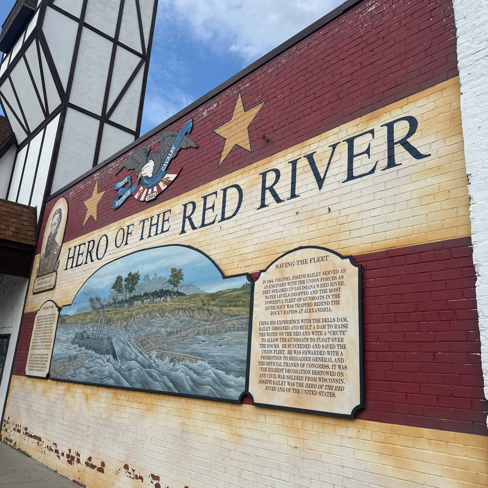 mural in Wisconsin Dells by artist unknown.
