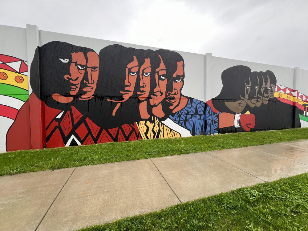 mural in Detroit by artist unknown.