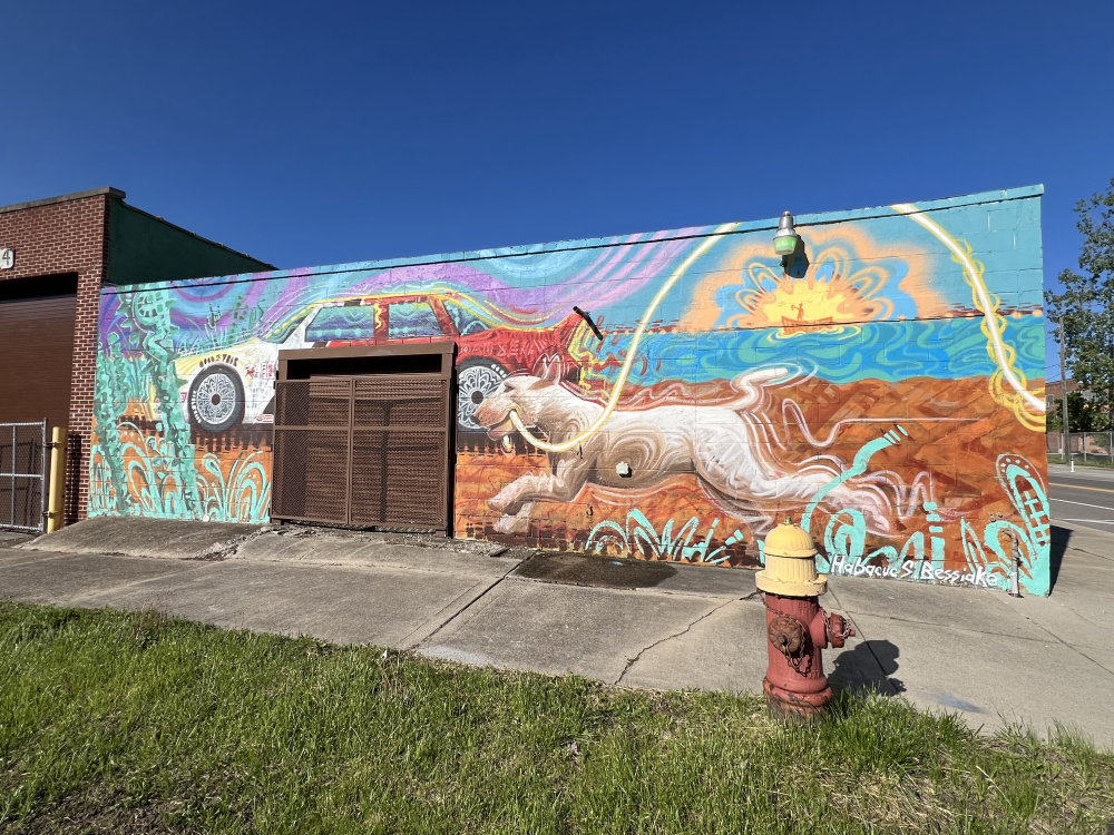 mural in Detroit by artist unknown.