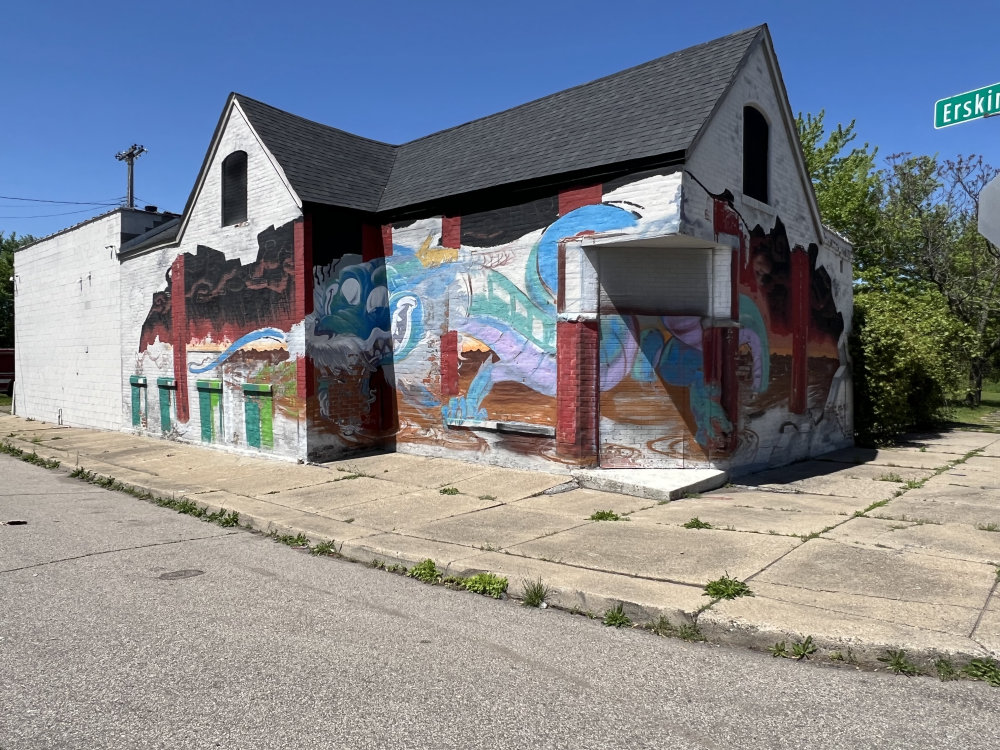 mural in Detroit by artist unknown.