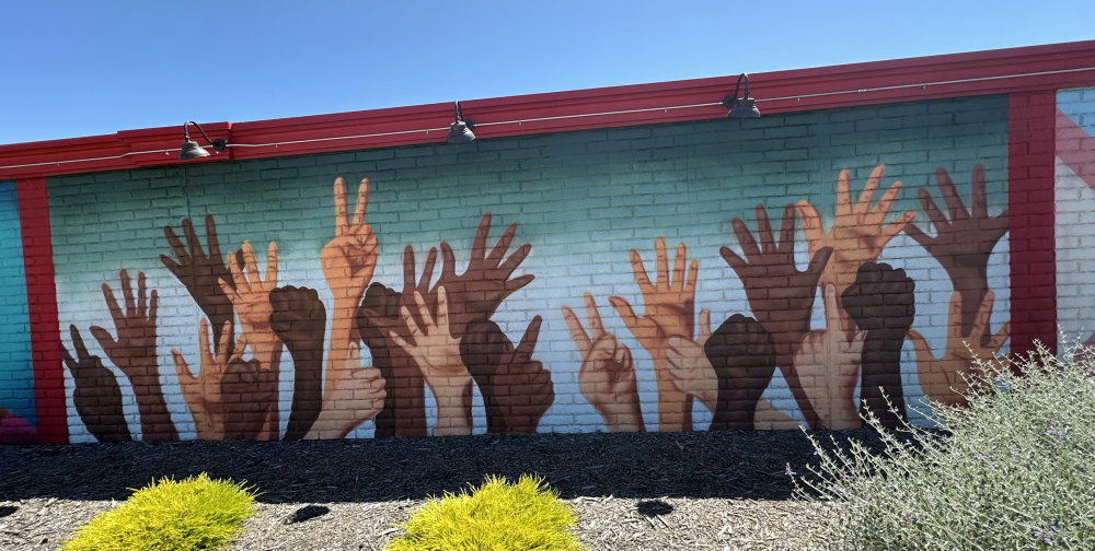 mural in Vallejo by artist unknown.