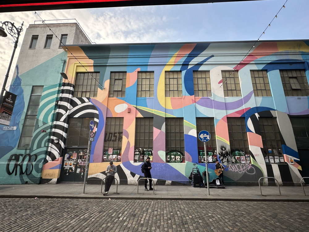 mural in Dublin by artist unknown.