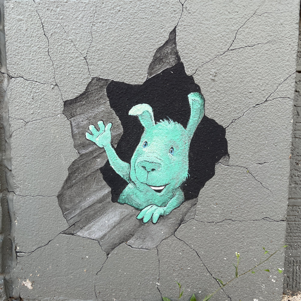 mural in Berkley by artist David Zinn.