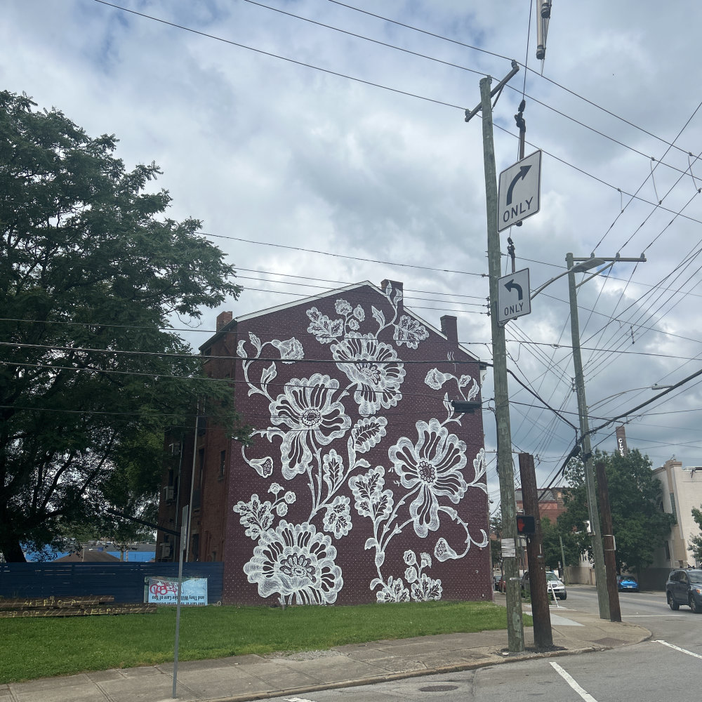 mural in Cincinnati by artist unknown.