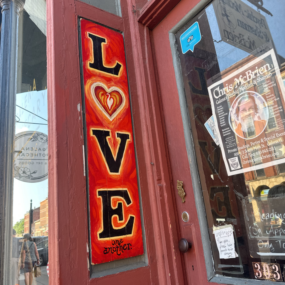 mural in Galena by artist unknown.