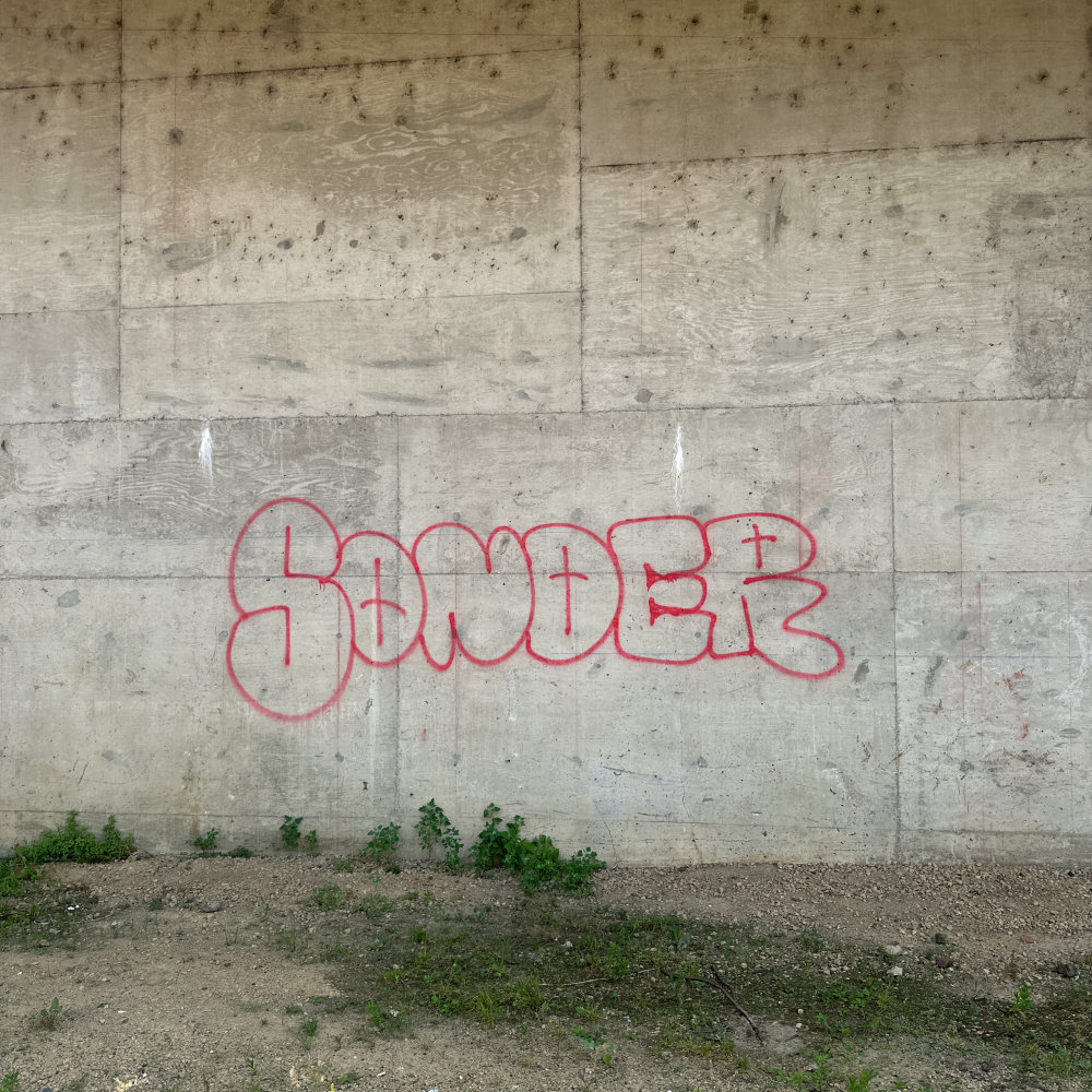 mural in Dubuque by artist unknown.