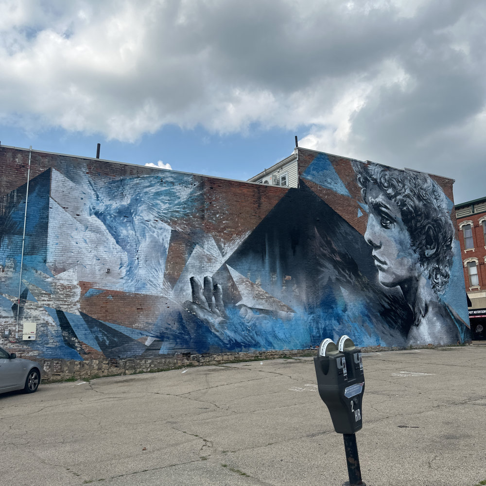 mural in Dubuque by artist unknown.