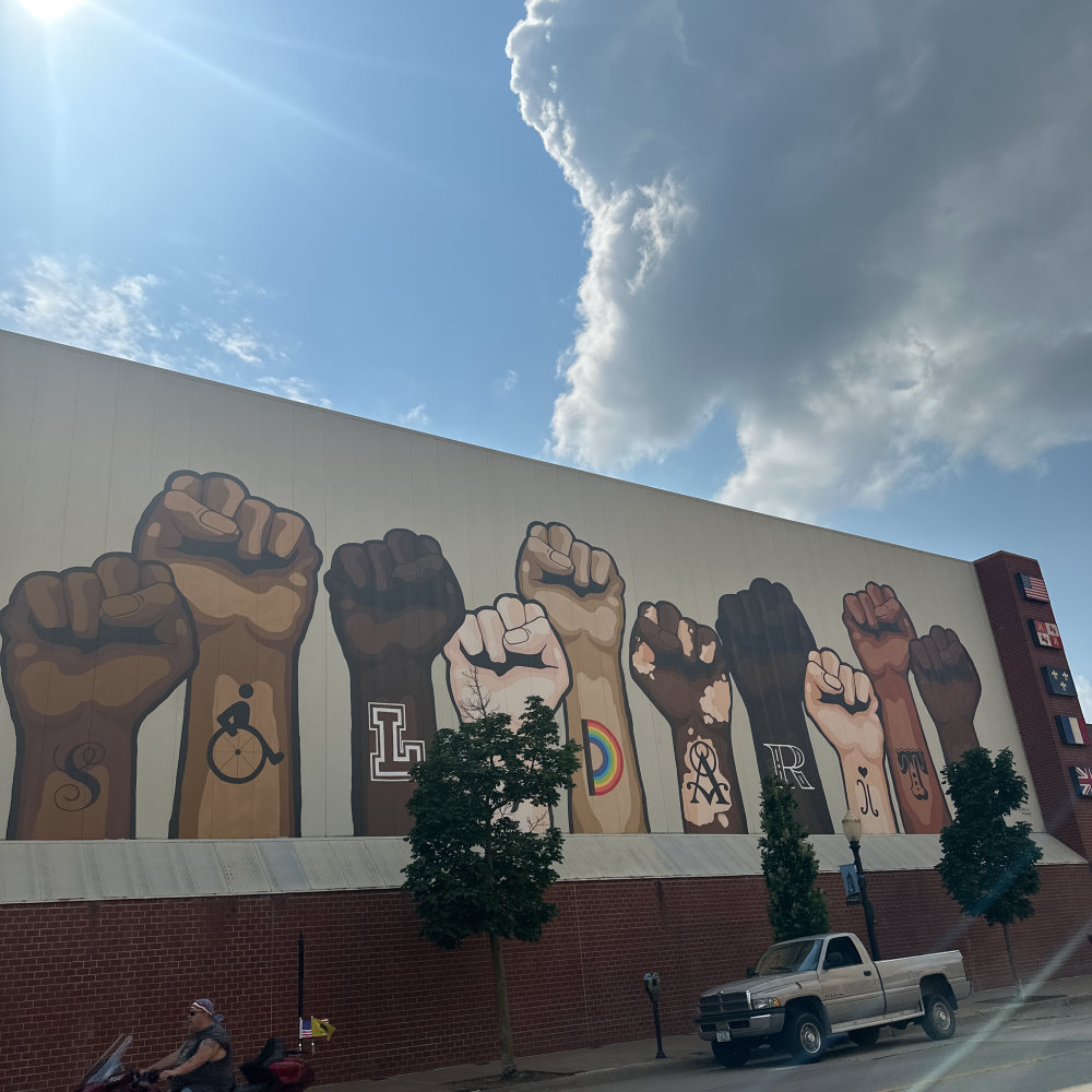 mural in Dubuque by artist unknown.